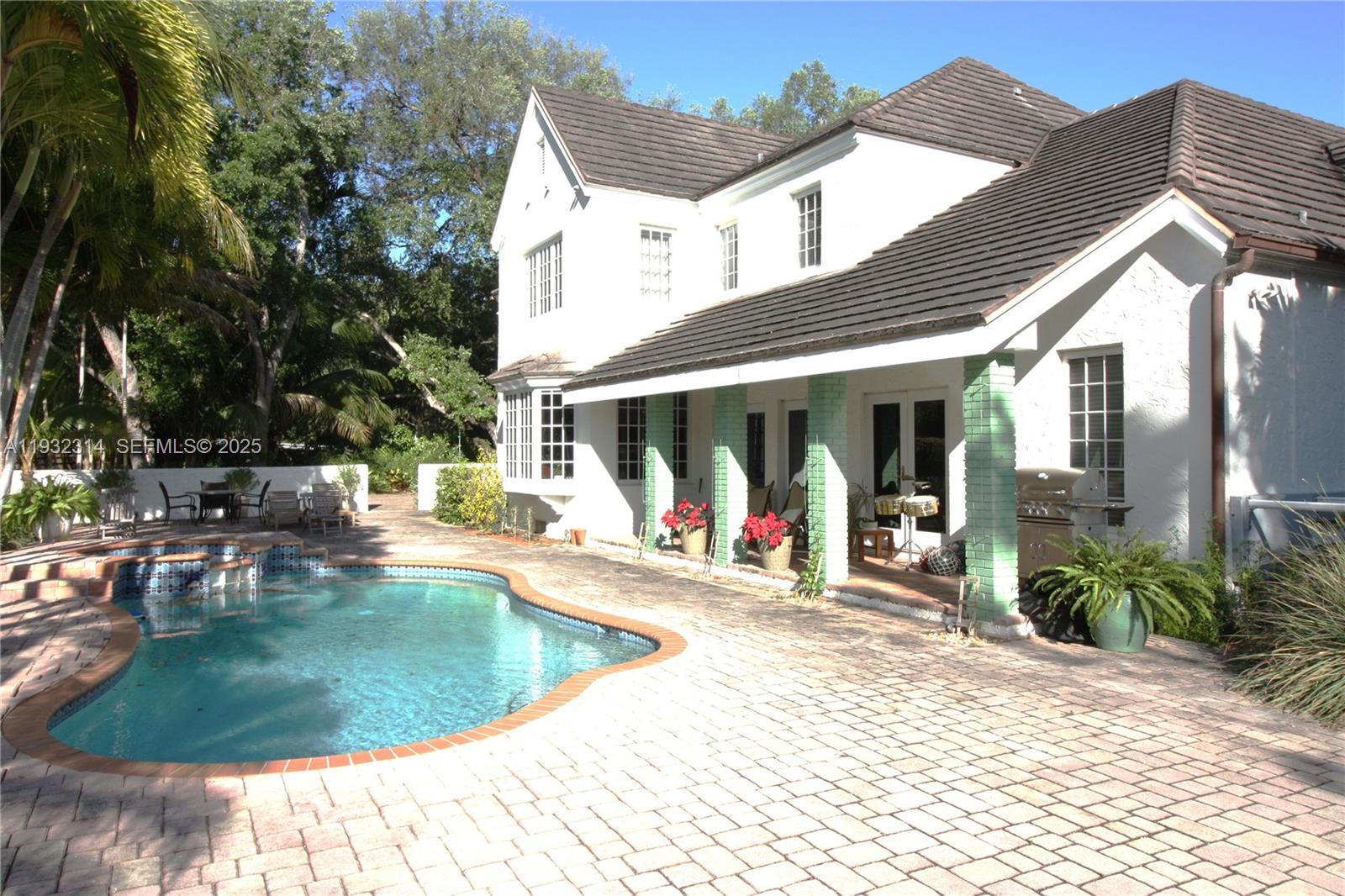 6750 Granada Blvd Property Photo 1