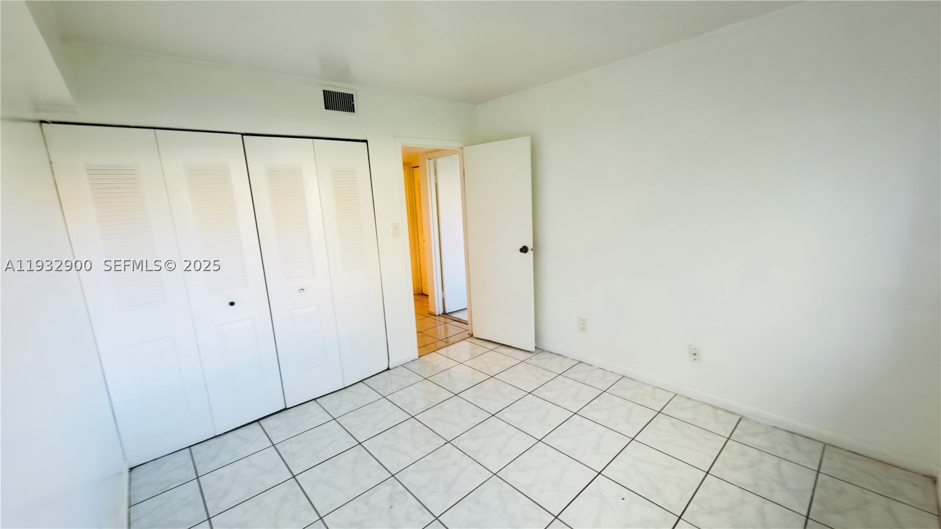5855 Washington St 90 Property Photo 5