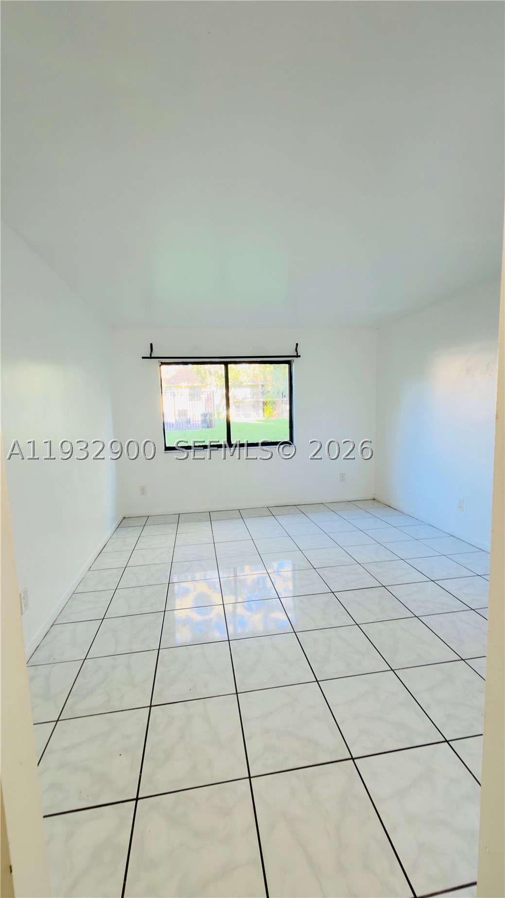 5855 Washington St 90 Property Photo 11