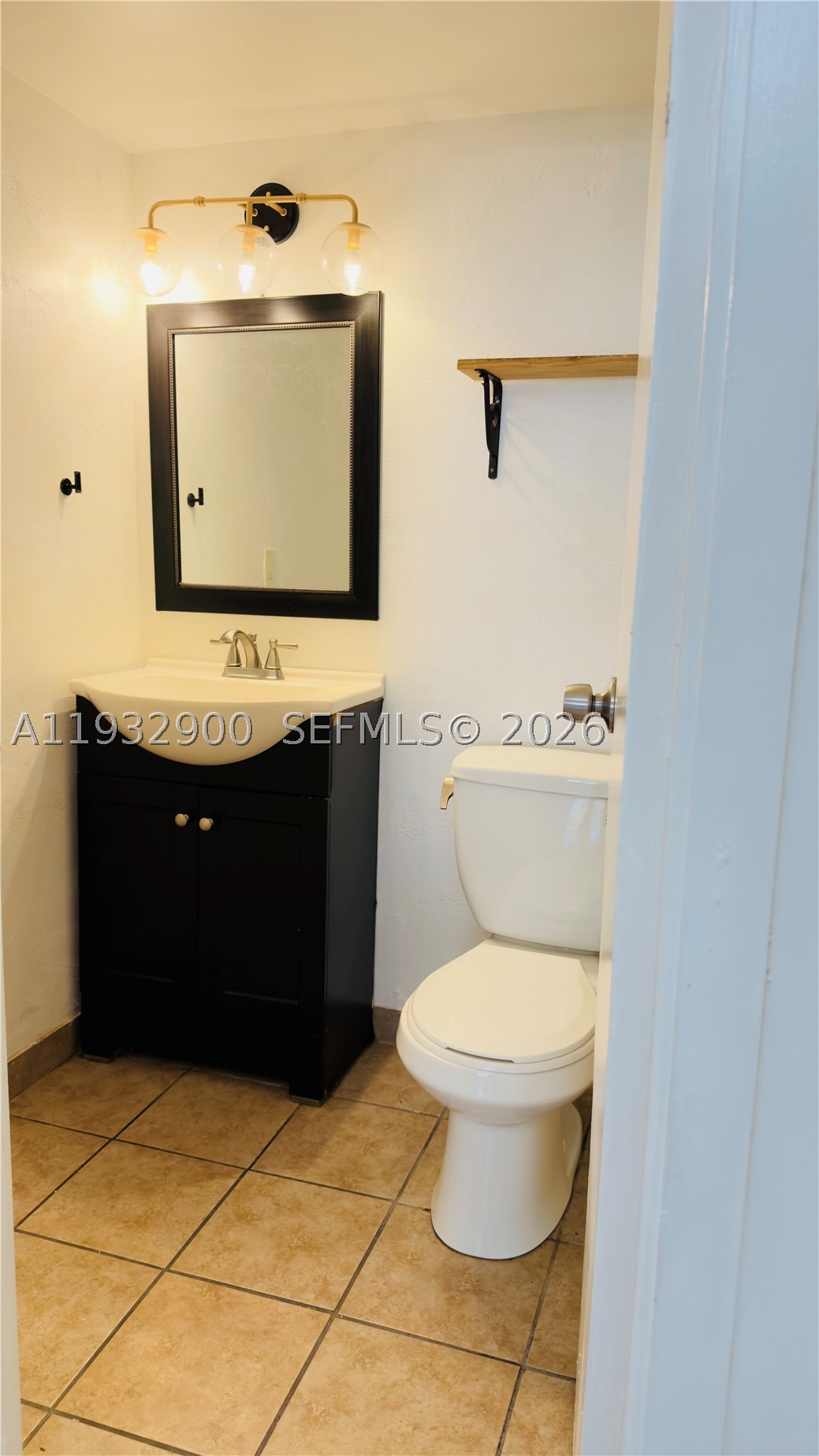 5855 Washington St 90 Property Photo 14