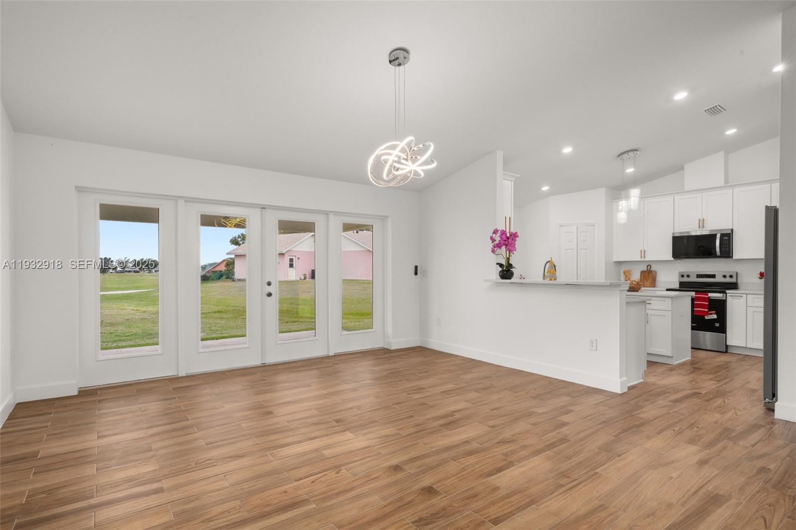 6724 Heavitree Dr Property Photo 12