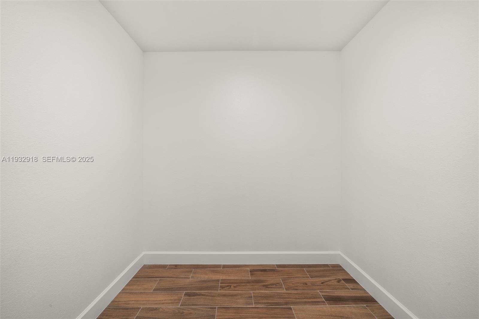 6724 Heavitree Dr Property Photo 28