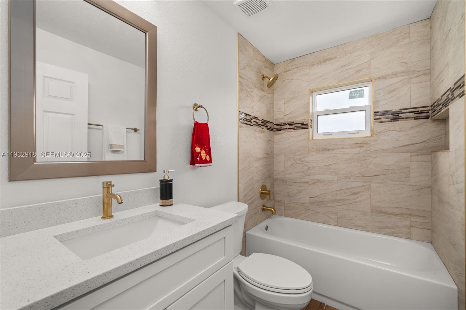 6724 Heavitree Dr Property Photo 36
