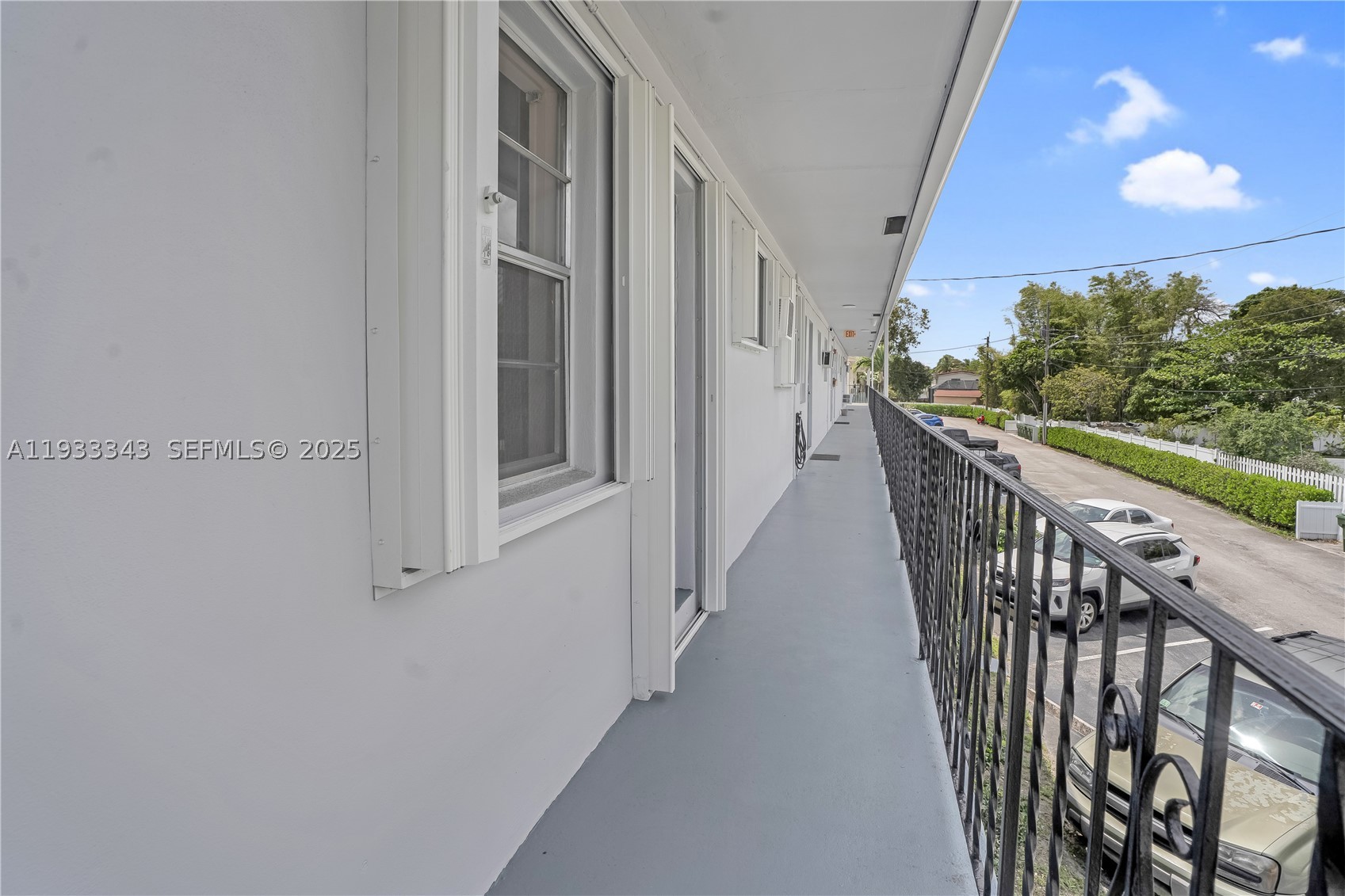 7401 Pines Blvd 221 Property Photo 4