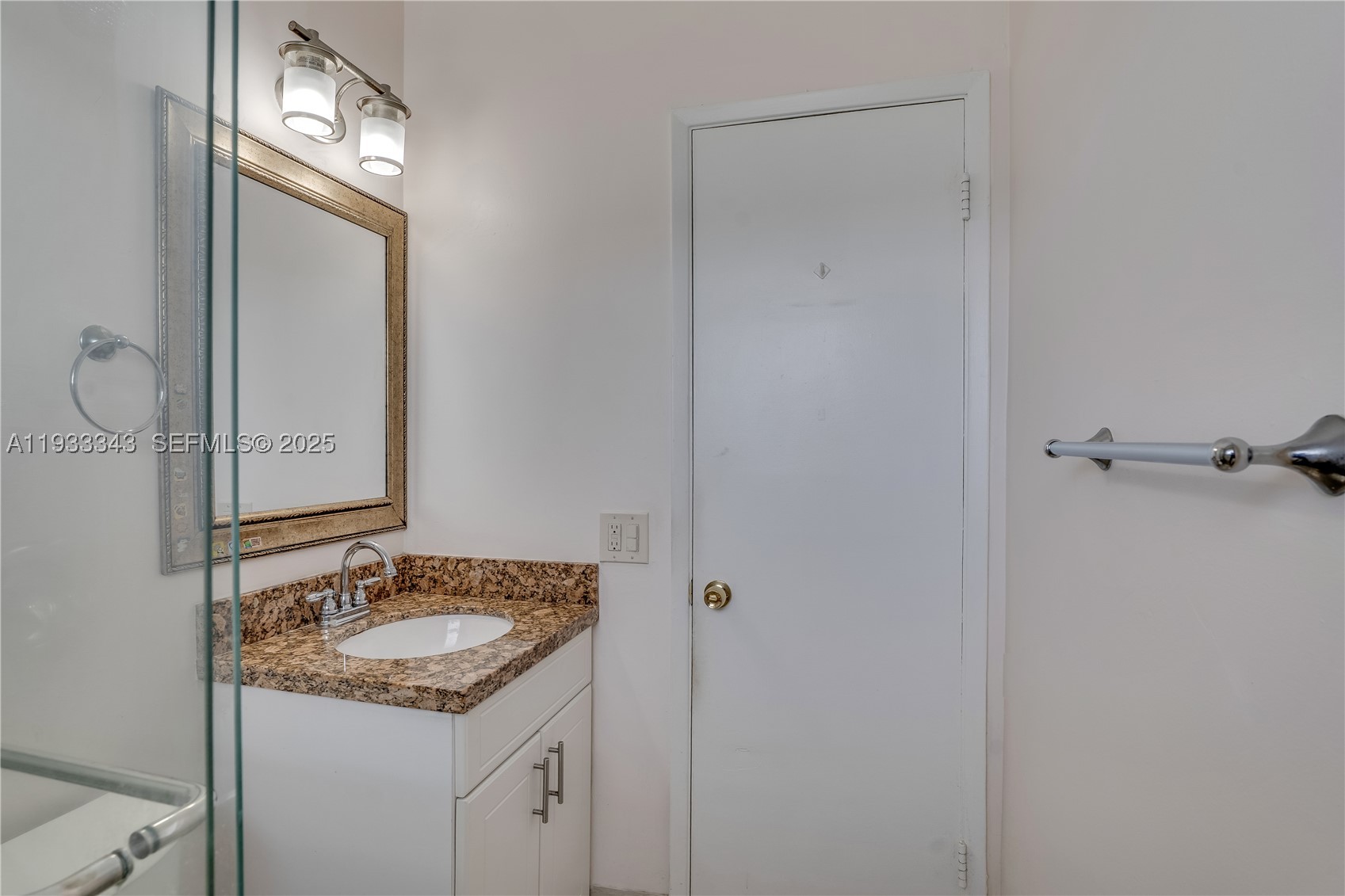 7401 Pines Blvd 221 Property Photo 17