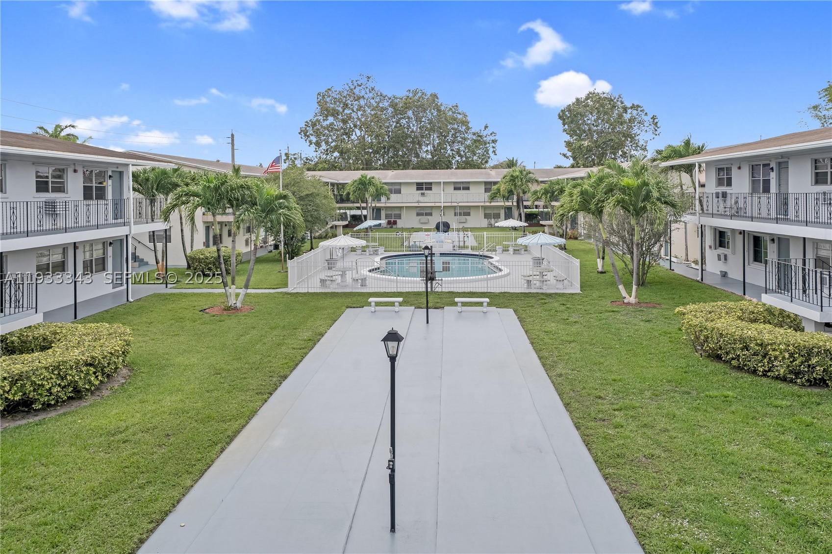 7401 Pines Blvd 221 Property Photo 28