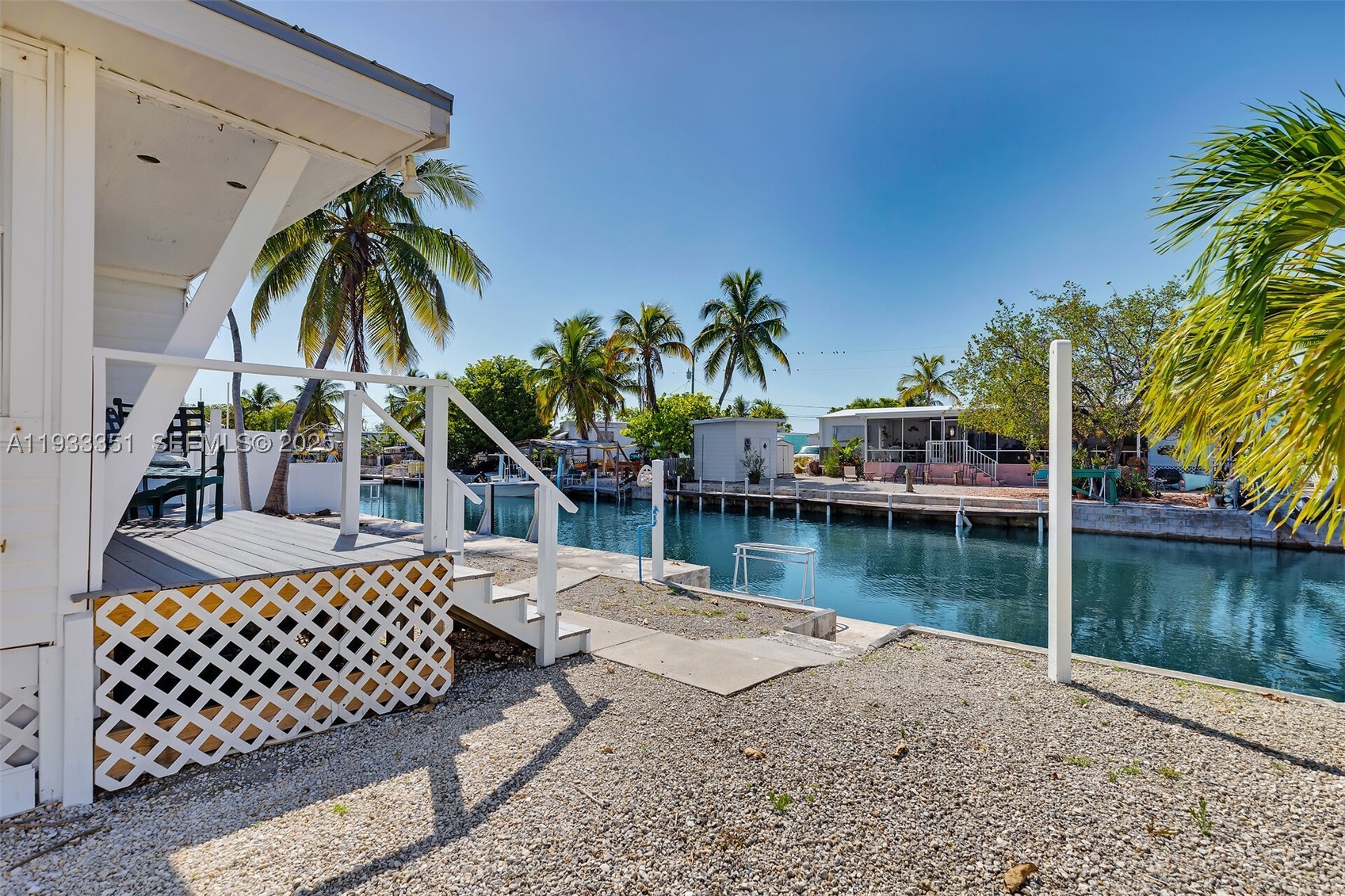 59761 Overseas Hwy Property Photo 10