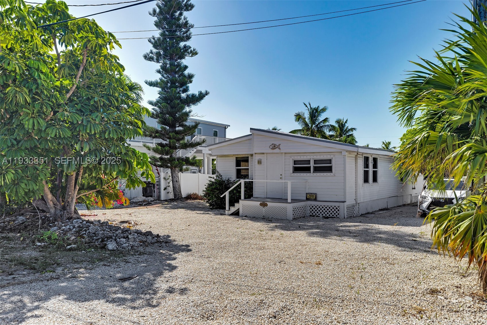 59761 Overseas Hwy Property Photo 28