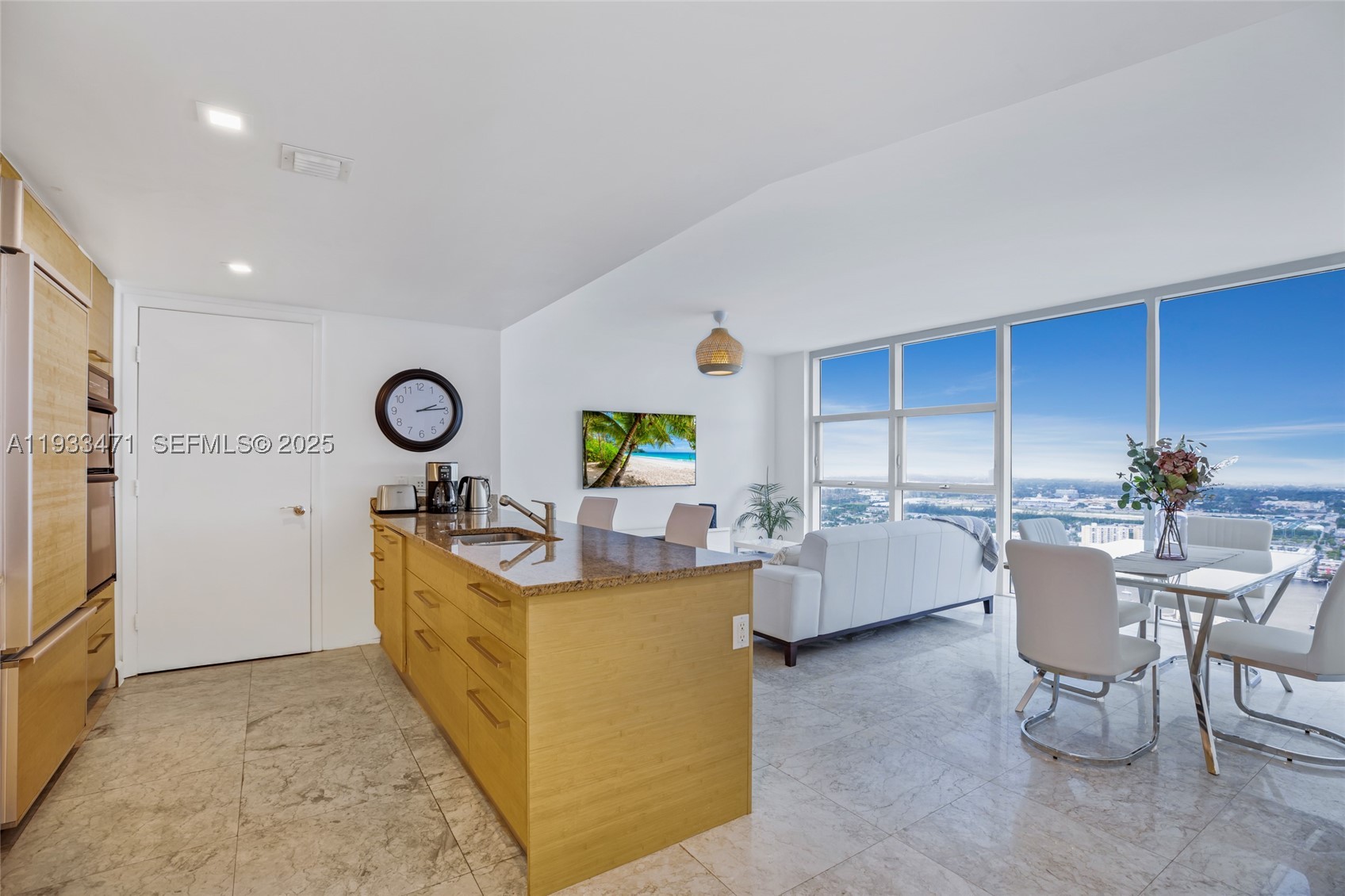 1830 S Ocean Dr 4707 Property Photo 3