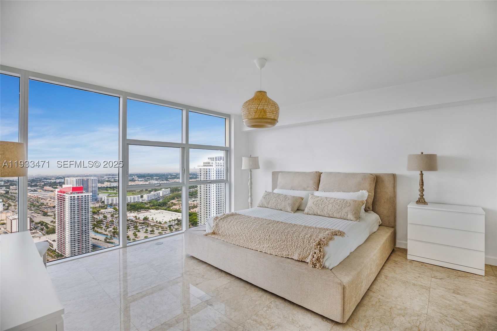 1830 S Ocean Dr 4707 Property Photo 13