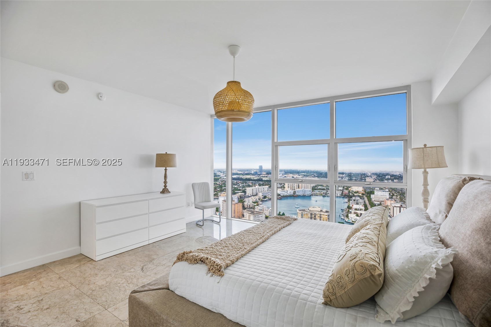 1830 S Ocean Dr 4707 Property Photo 14