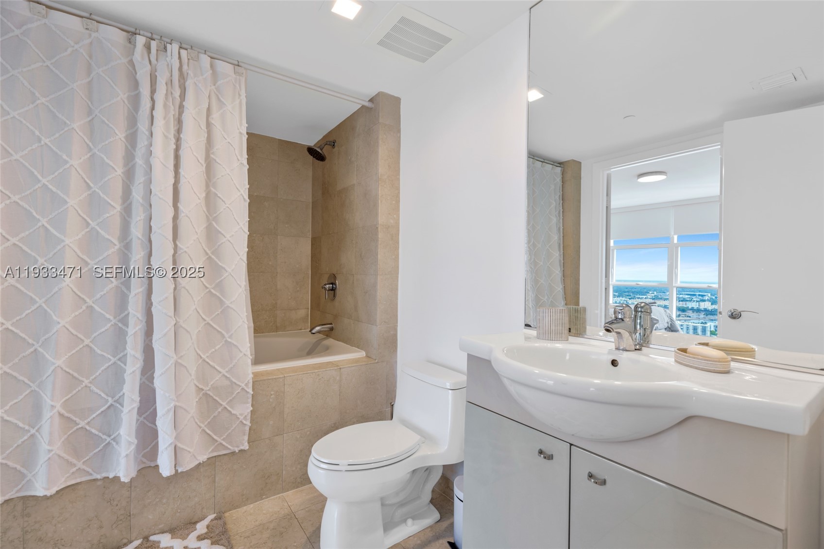 1830 S Ocean Dr 4707 Property Photo 19