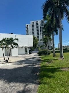3620 NE Miami Pl Property Photo 1