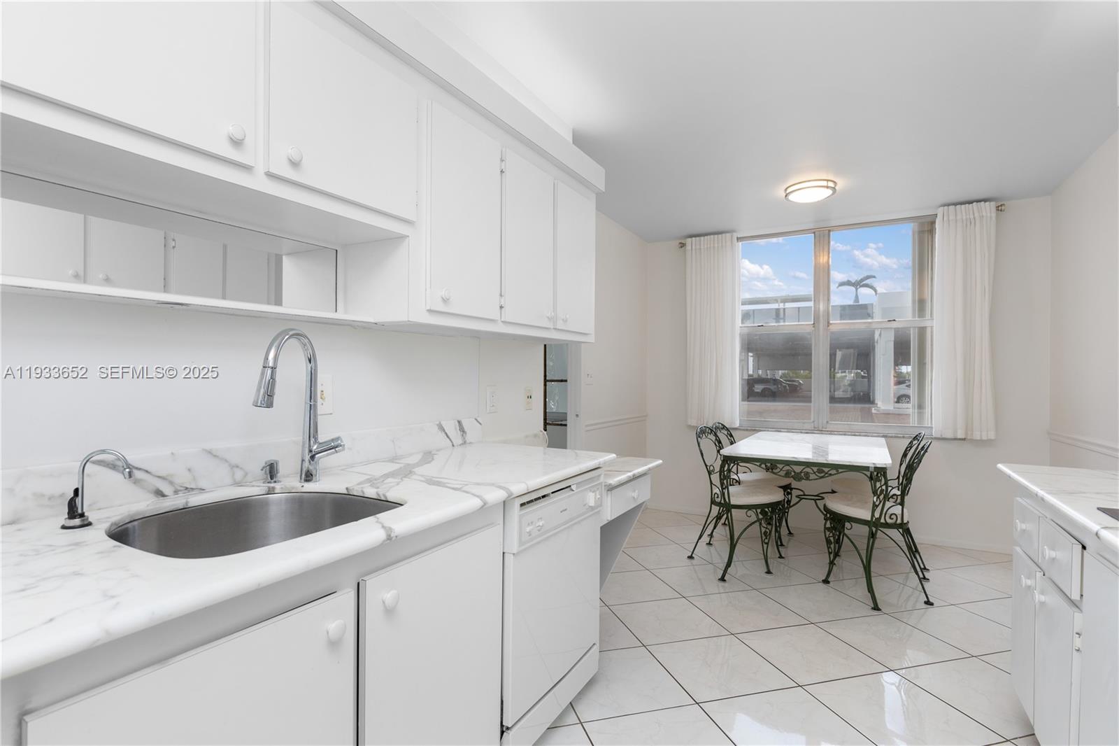 2751 S Ocean Dr 208s Property Photo 12