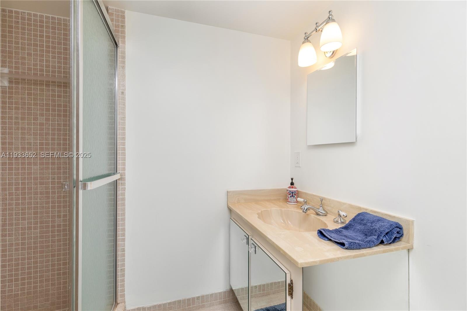 2751 S Ocean Dr 208s Property Photo 17