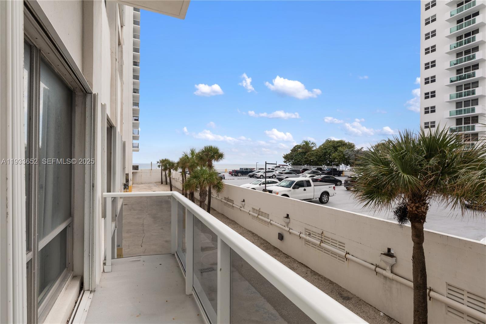 2751 S Ocean Dr 208s Property Photo 29