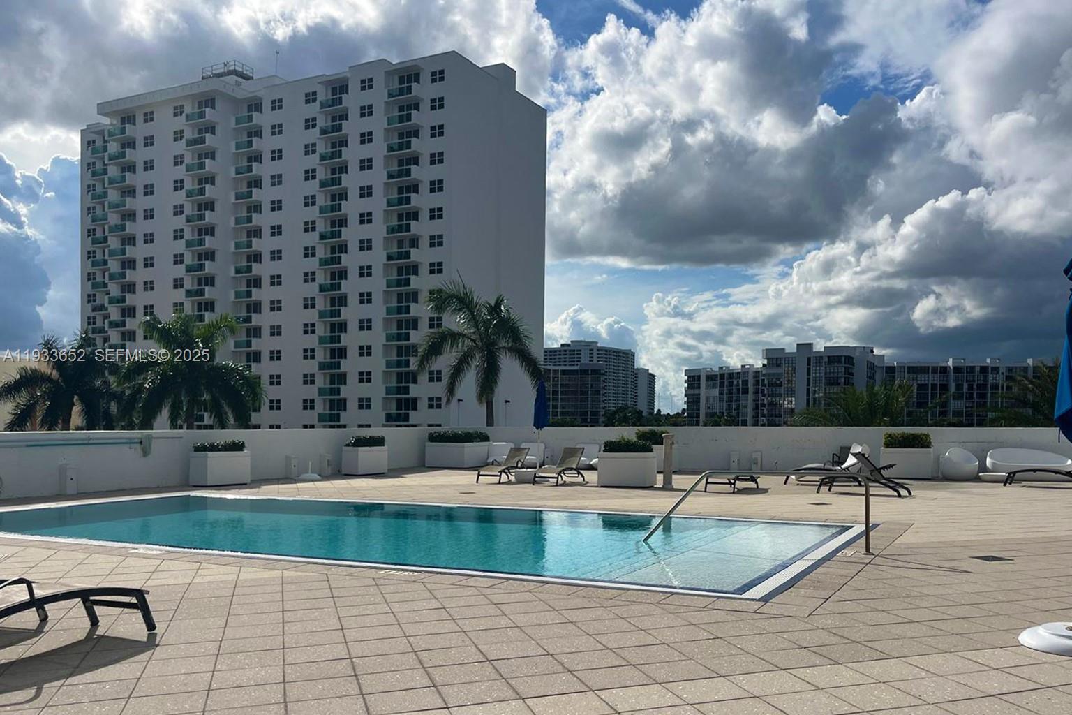 2751 S Ocean Dr 208s Property Photo 39
