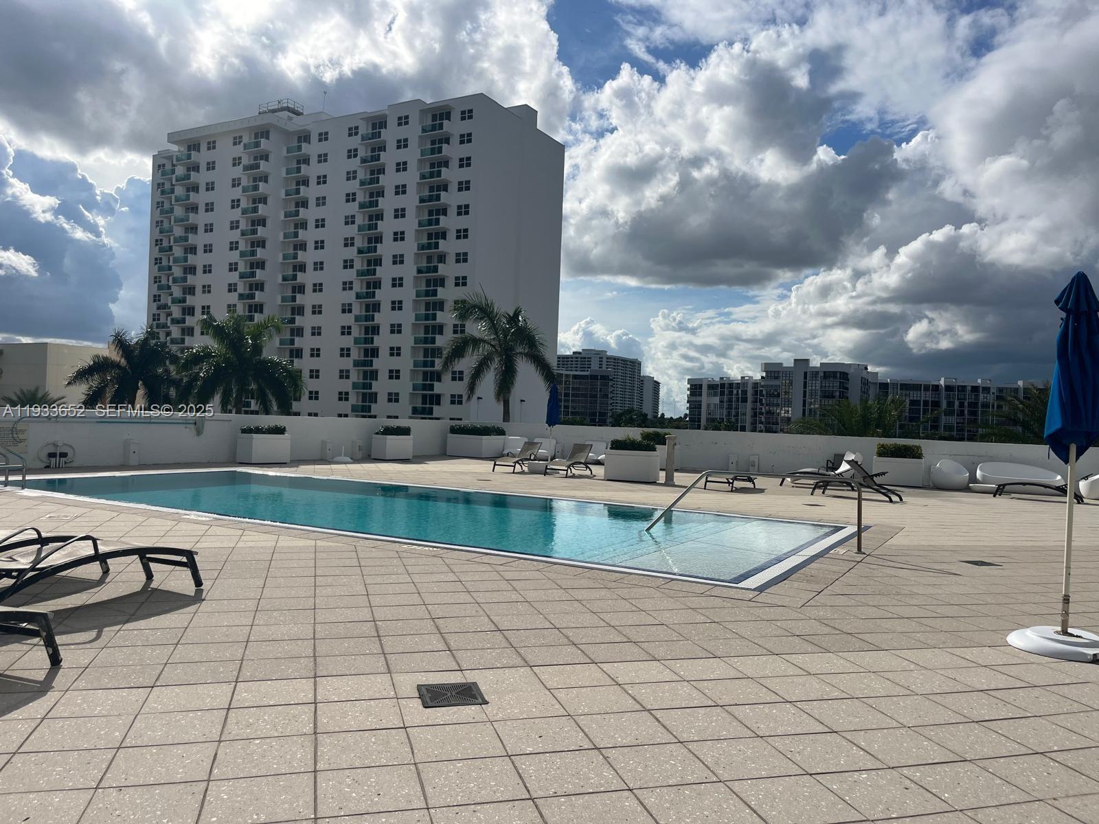2751 S Ocean Dr 208s Property Photo 60