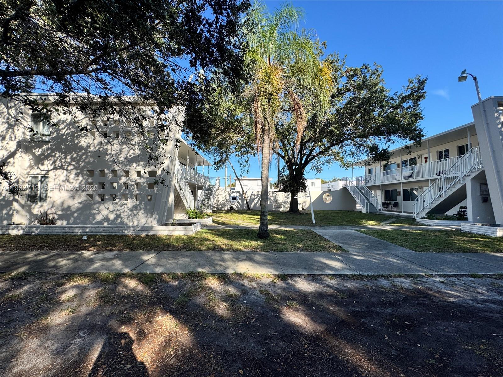 251 Hibiscus Dr 4 Property Photo 7
