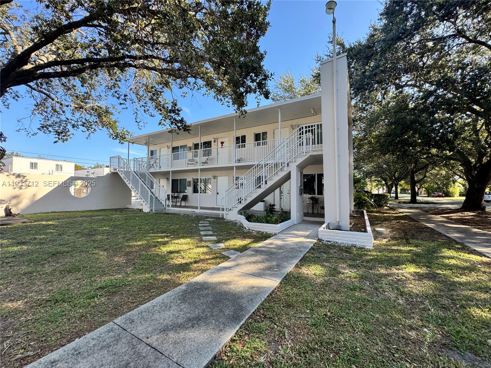 251 Hibiscus Dr 4 Property Photo 9