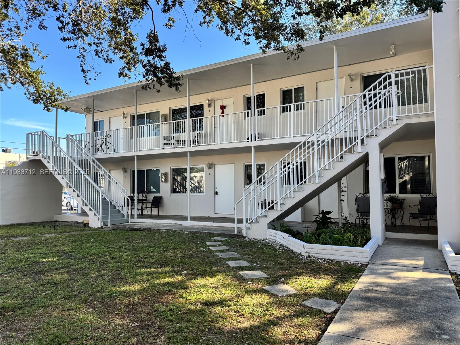 251 Hibiscus Dr 4 Property Photo 10