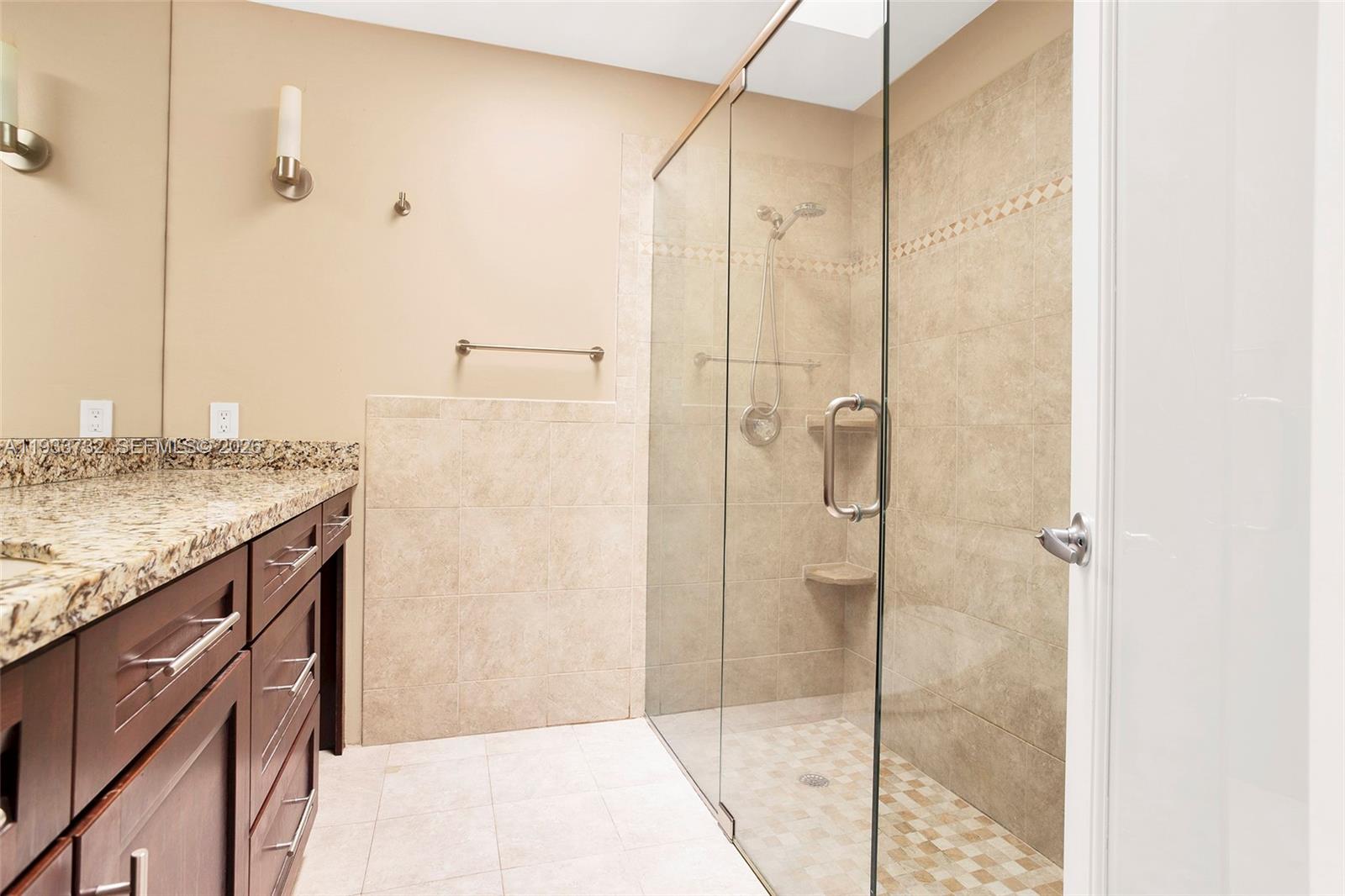 3074 S Oakland Forest Dr 702 Property Photo 13