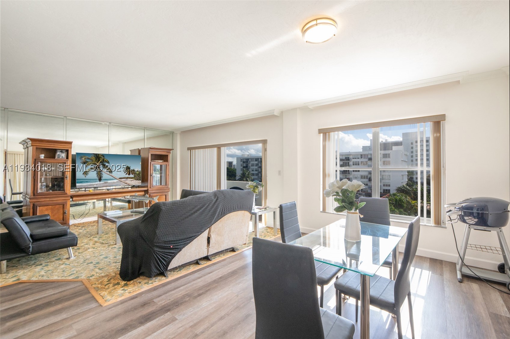 A11934018 Property Photo 7