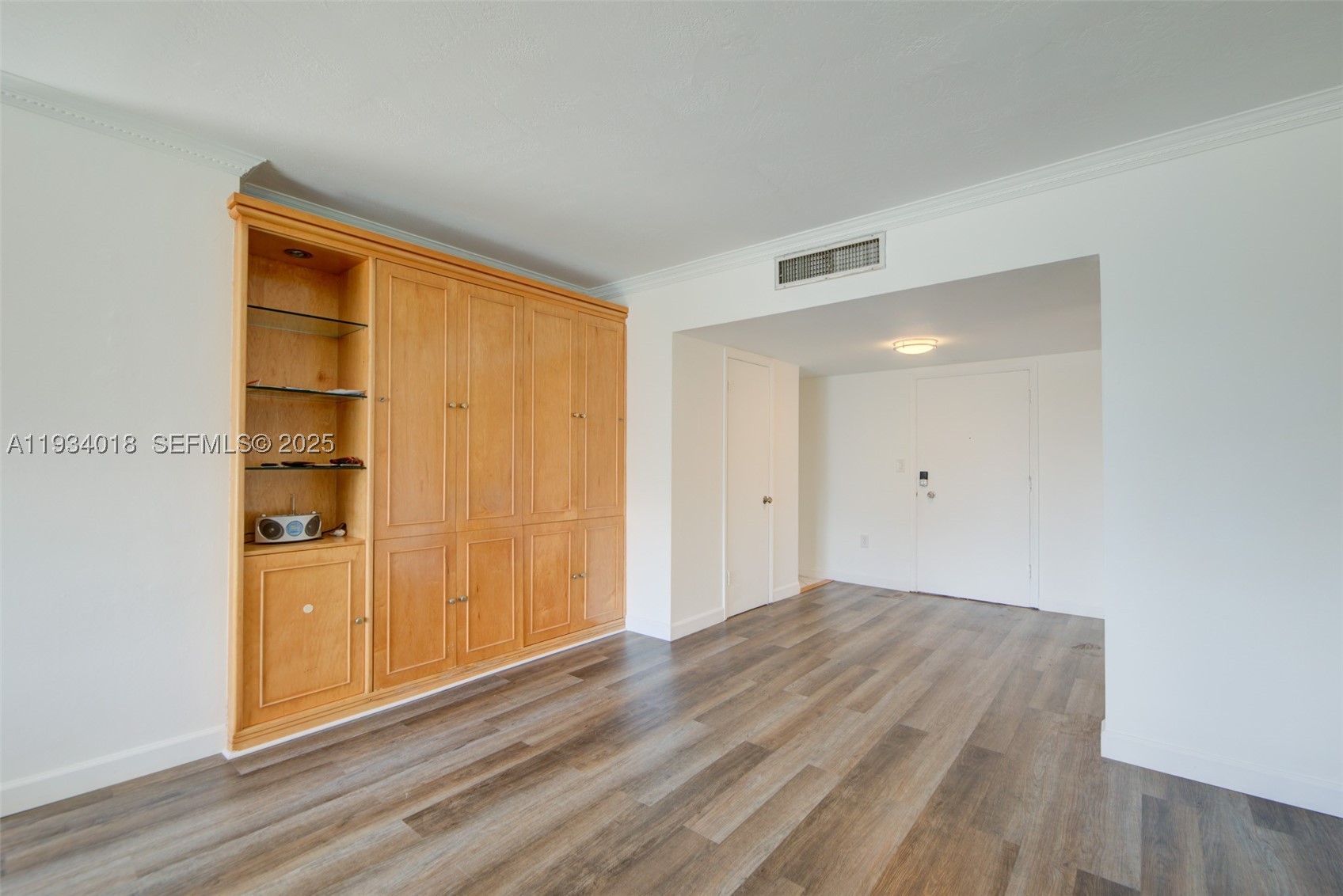 A11934018 Property Photo 11