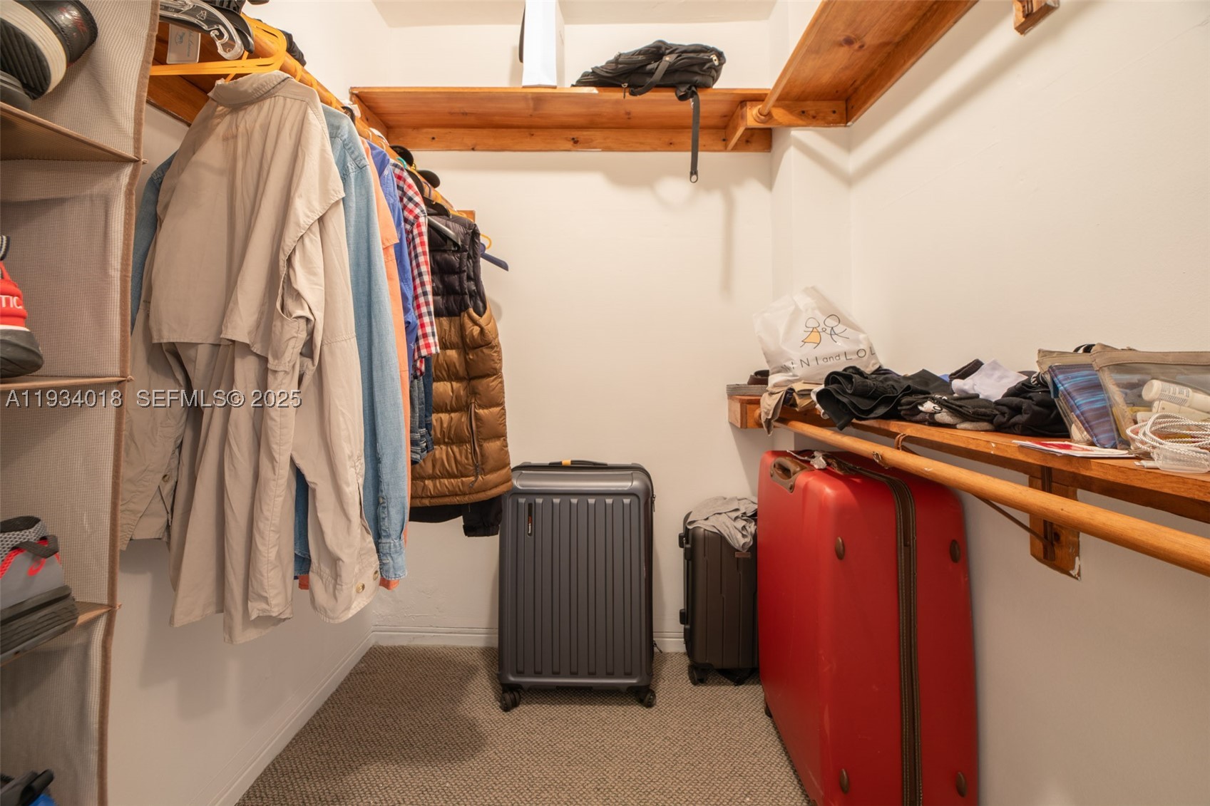 A11934018 Property Photo 21