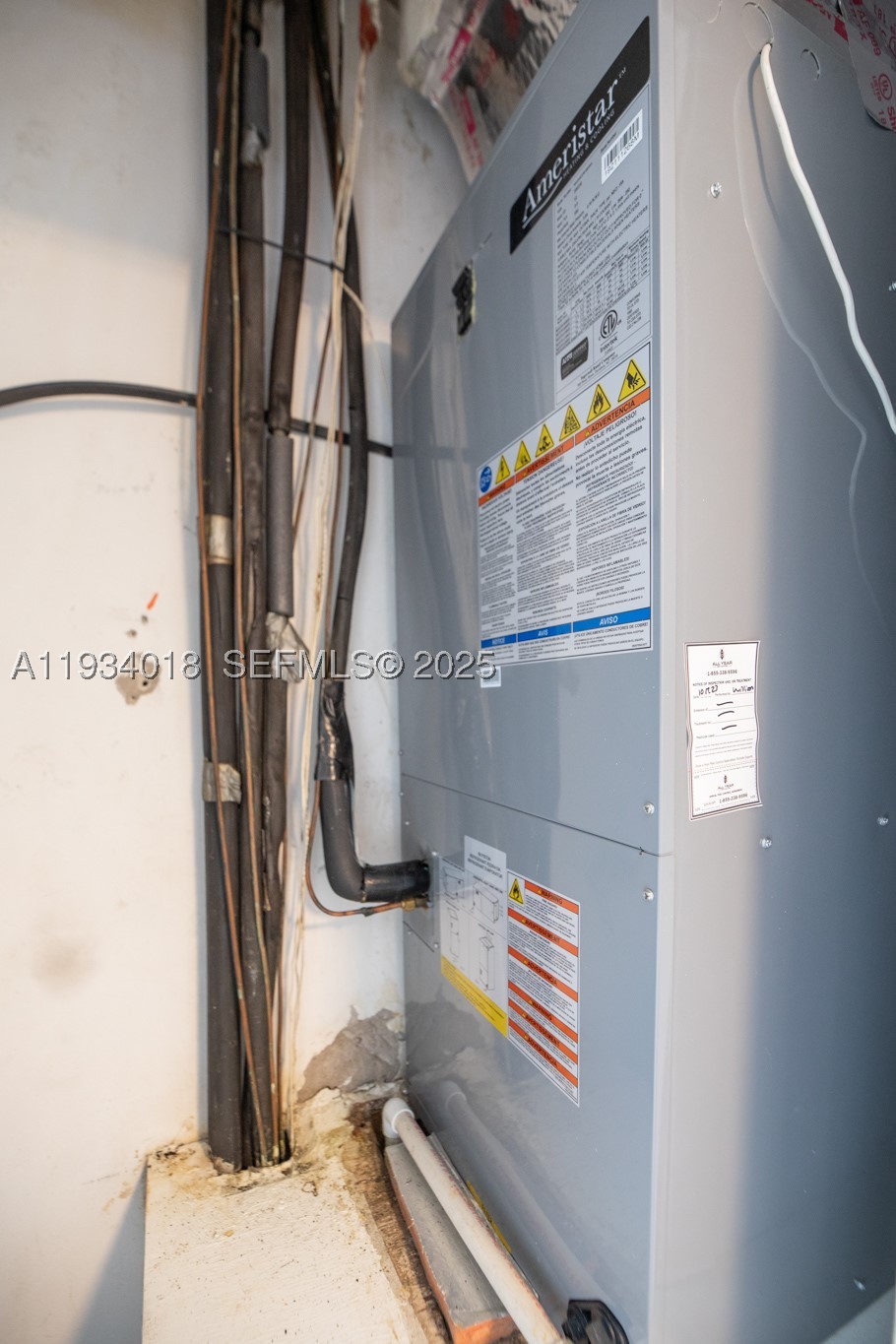 A11934018 Property Photo 25
