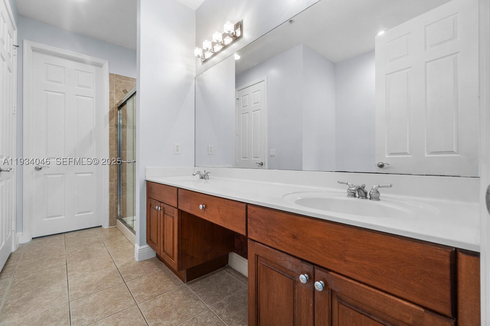 888 University Blvd Property Photo 29