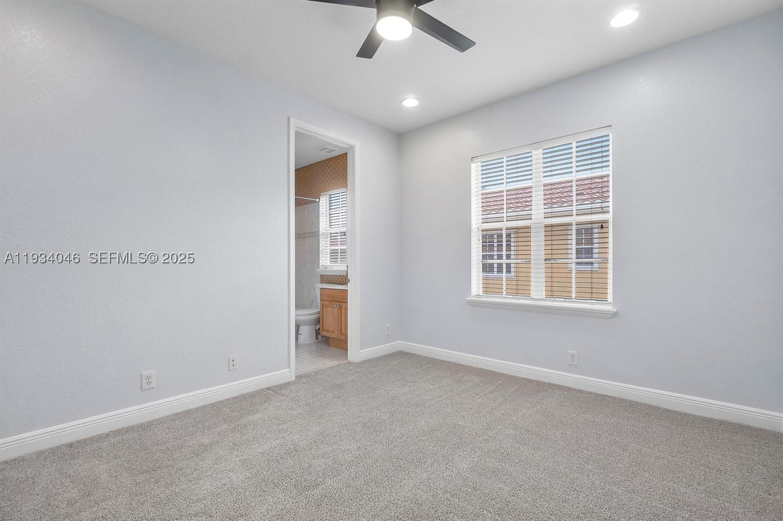 888 University Blvd Property Photo 35