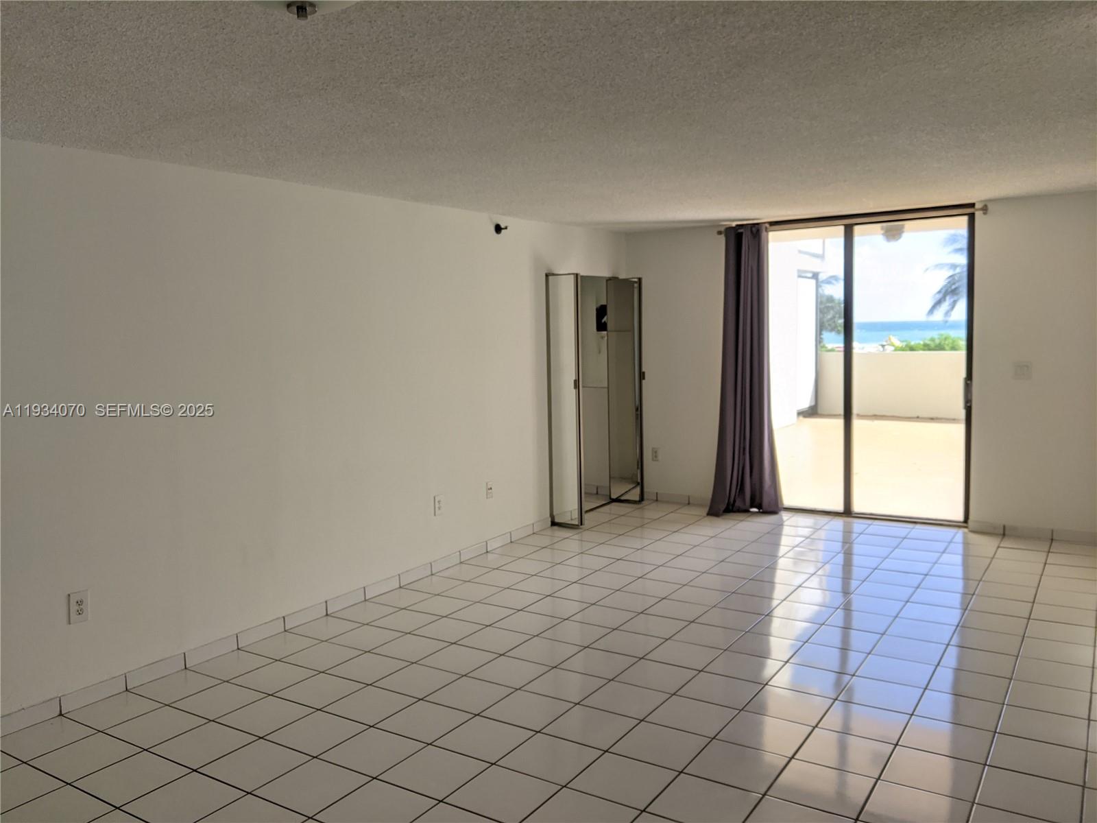 1623 Collins Ave 218 Property Photo 7