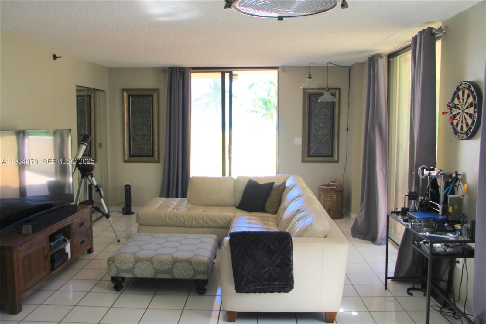 1623 Collins Ave 218 Property Photo 8