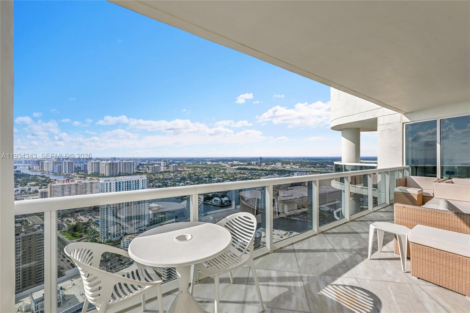 1850 S Ocean Dr Ph4405 Property Photo 19