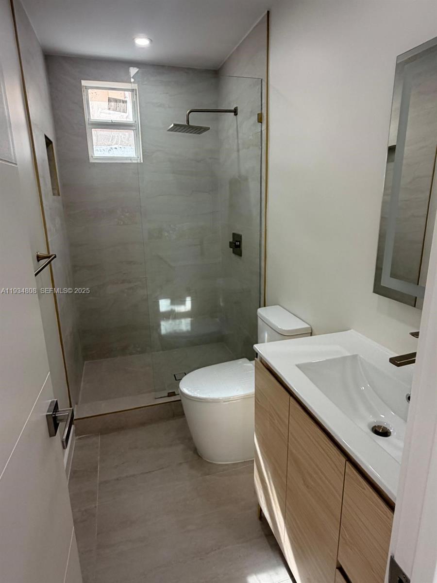 2436 Sw 7th St 12 Property Photo 4