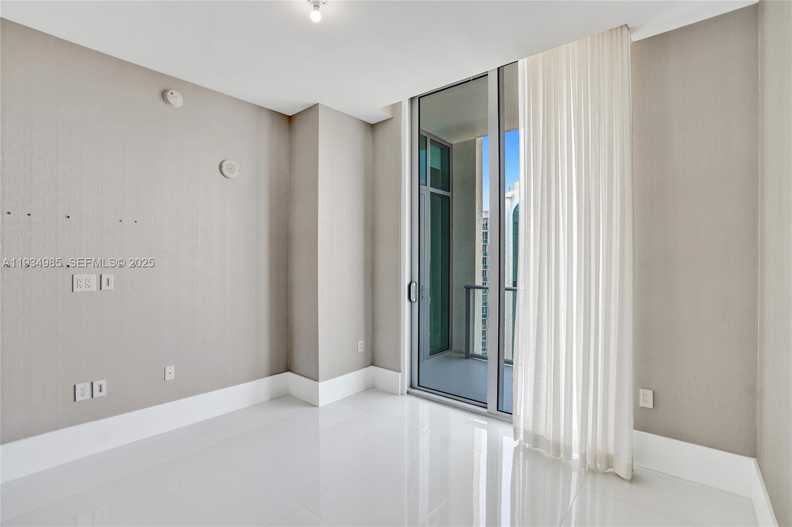 300 Sunny Isles Blvd 4-ts-04 Property Photo 14