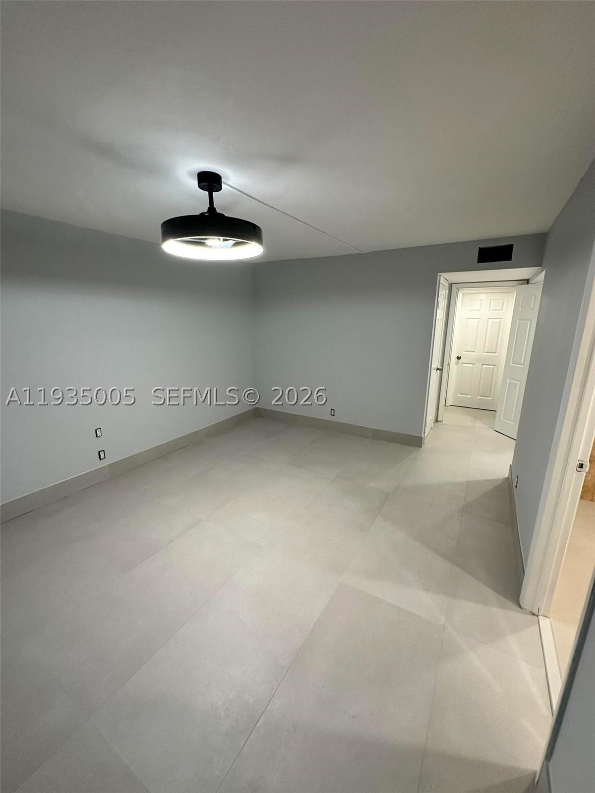 9440 Sw 8th St 402 Property Photo 12