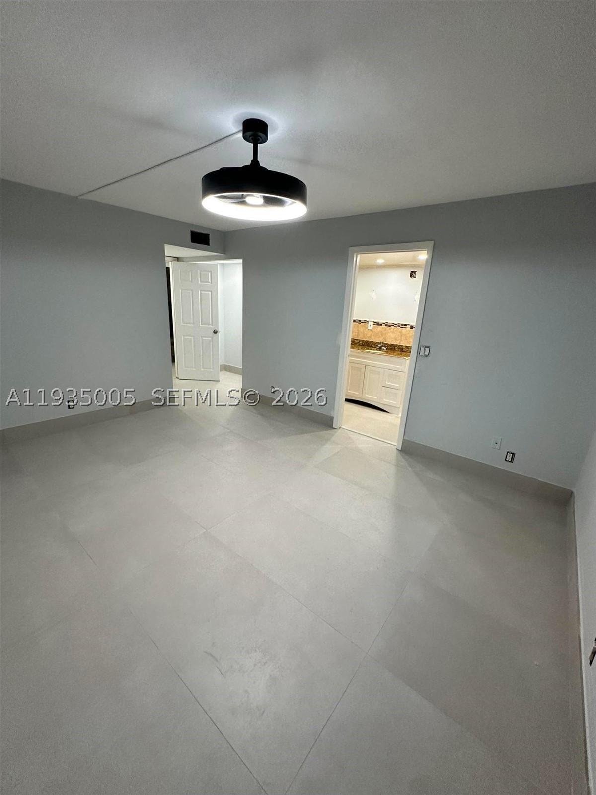 9440 Sw 8th St 402 Property Photo 18