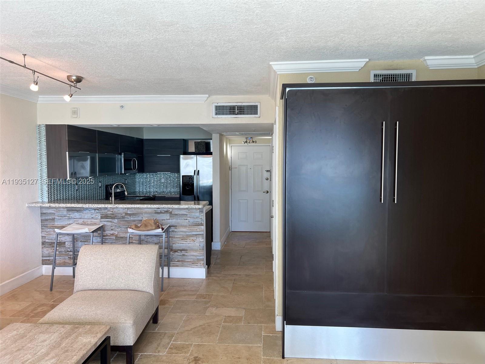 2501 S Ocean Dr 1112 Property Photo 13