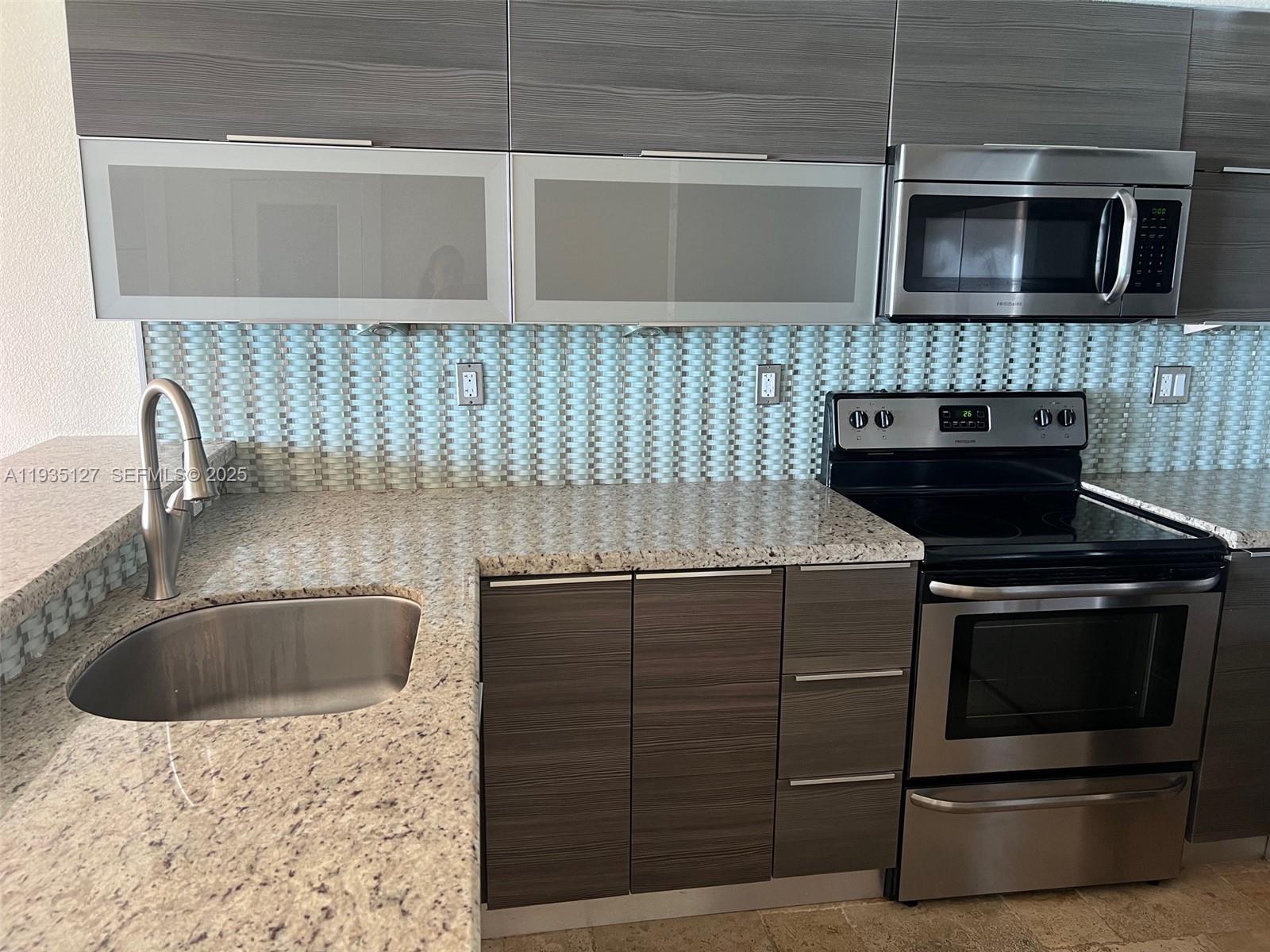 2501 S Ocean Dr 1112 Property Photo 16