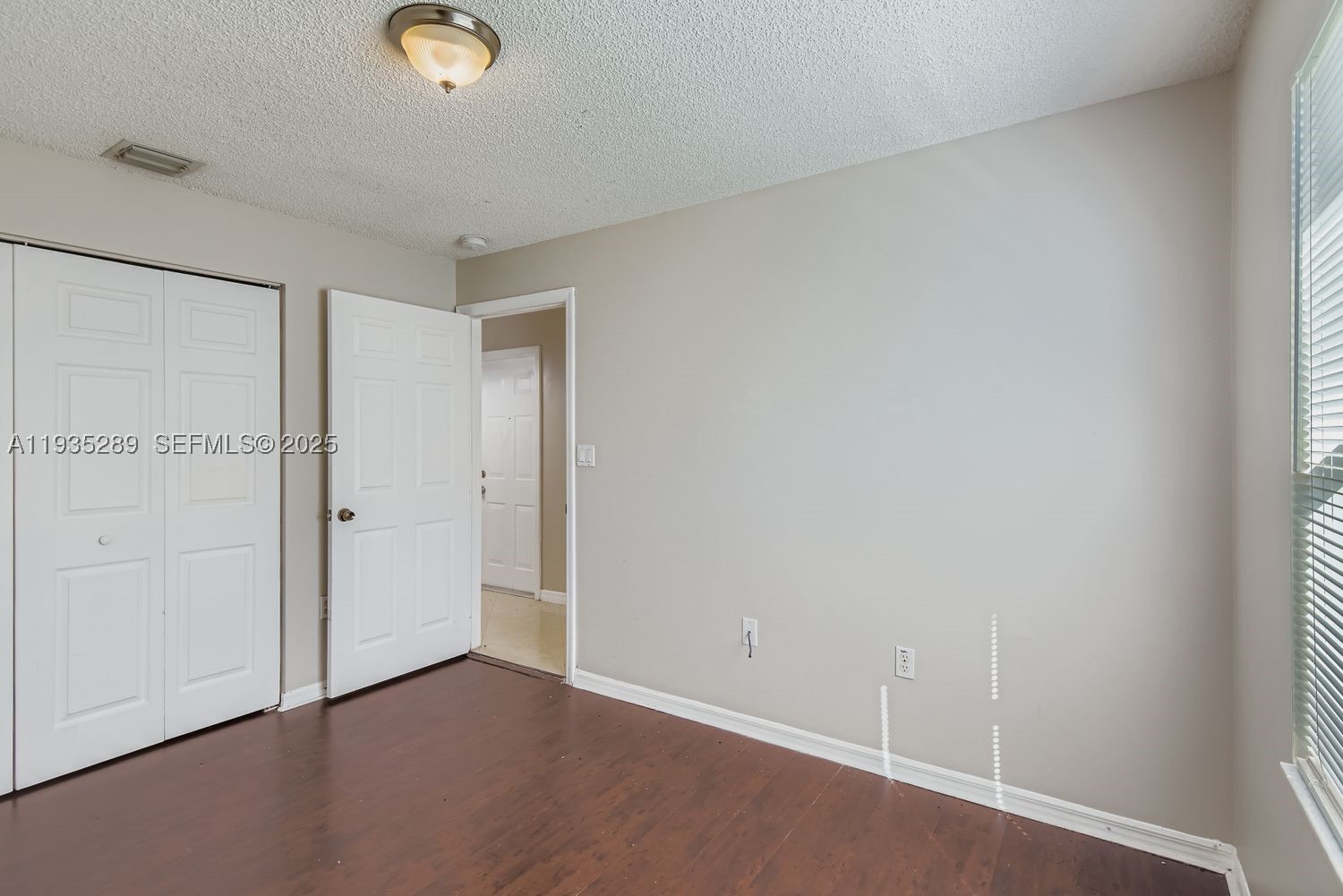 14242 Nw 18th Pl Property Photo 14