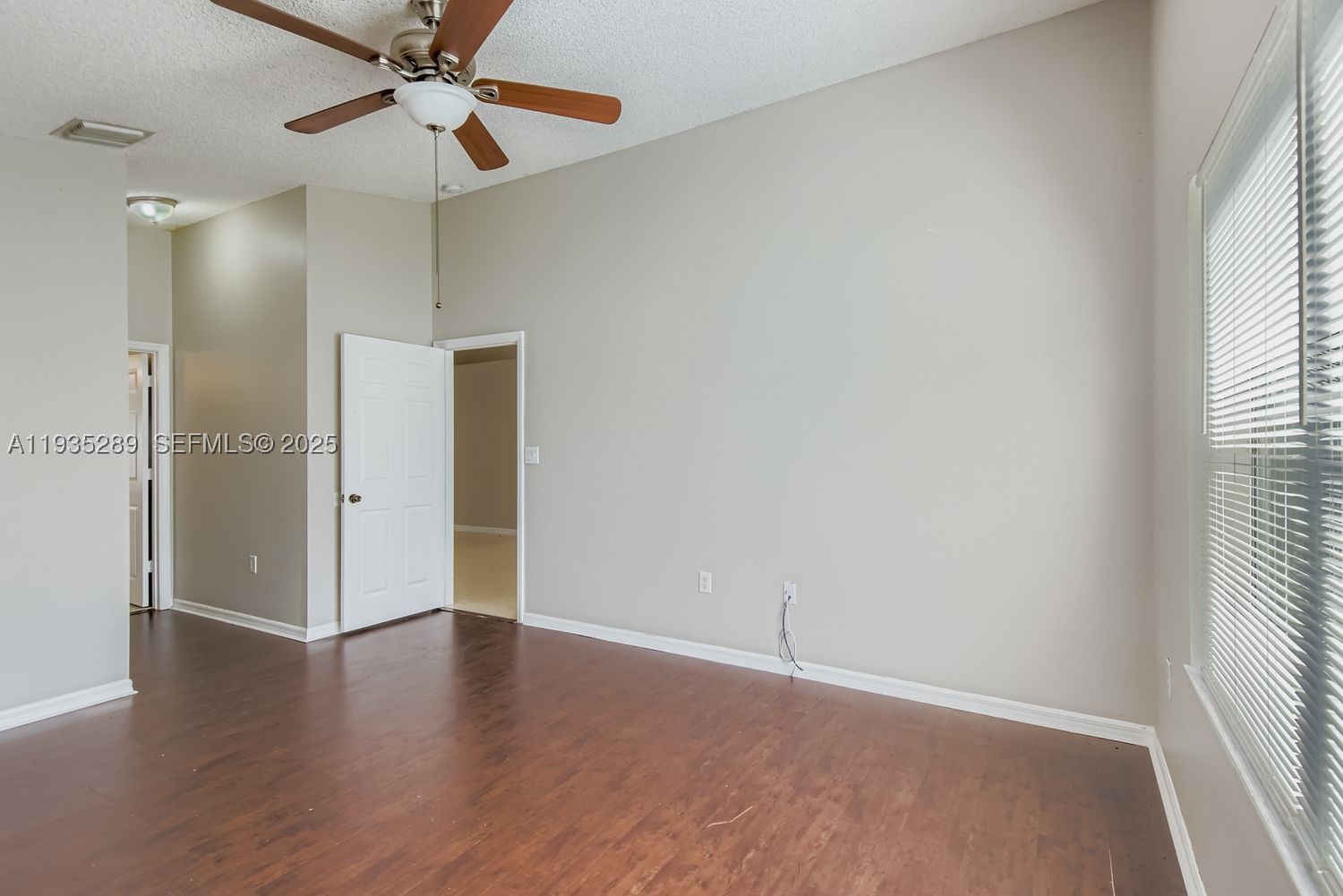 14242 Nw 18th Pl Property Photo 17