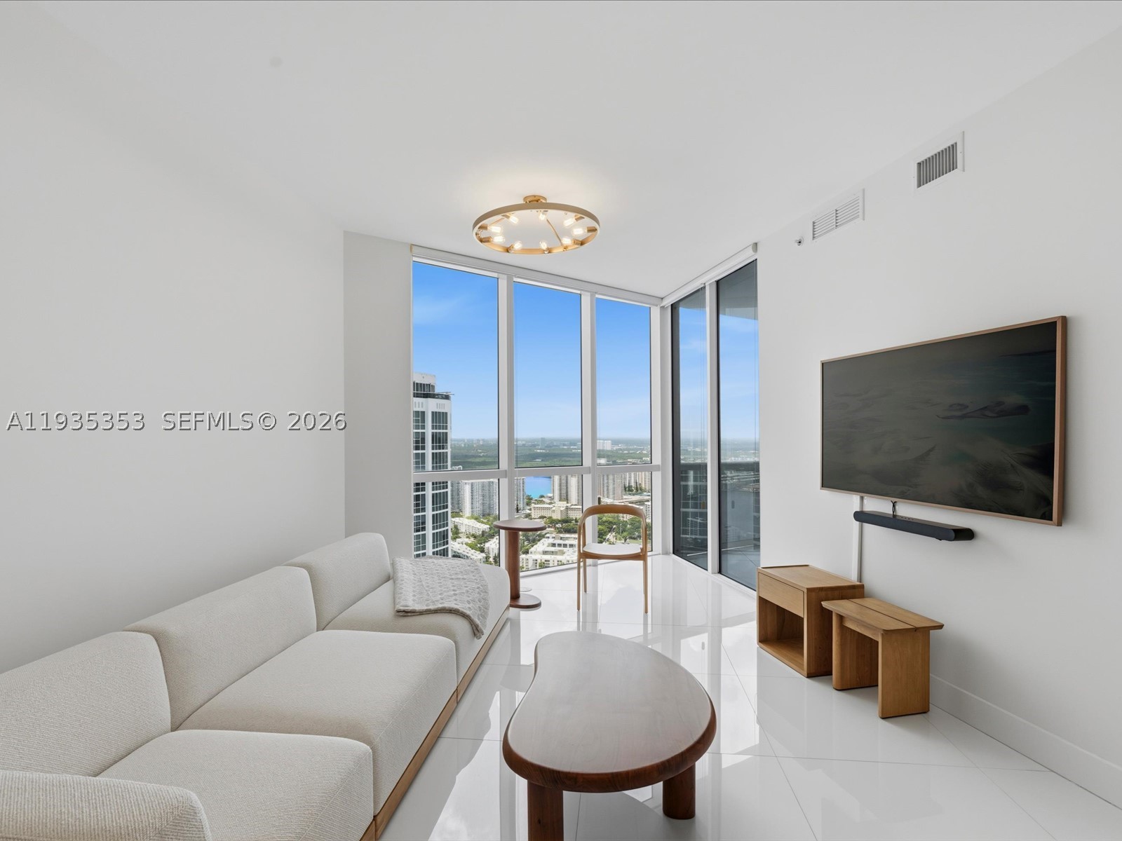 18201 Collins Ave 5508 Property Photo 10
