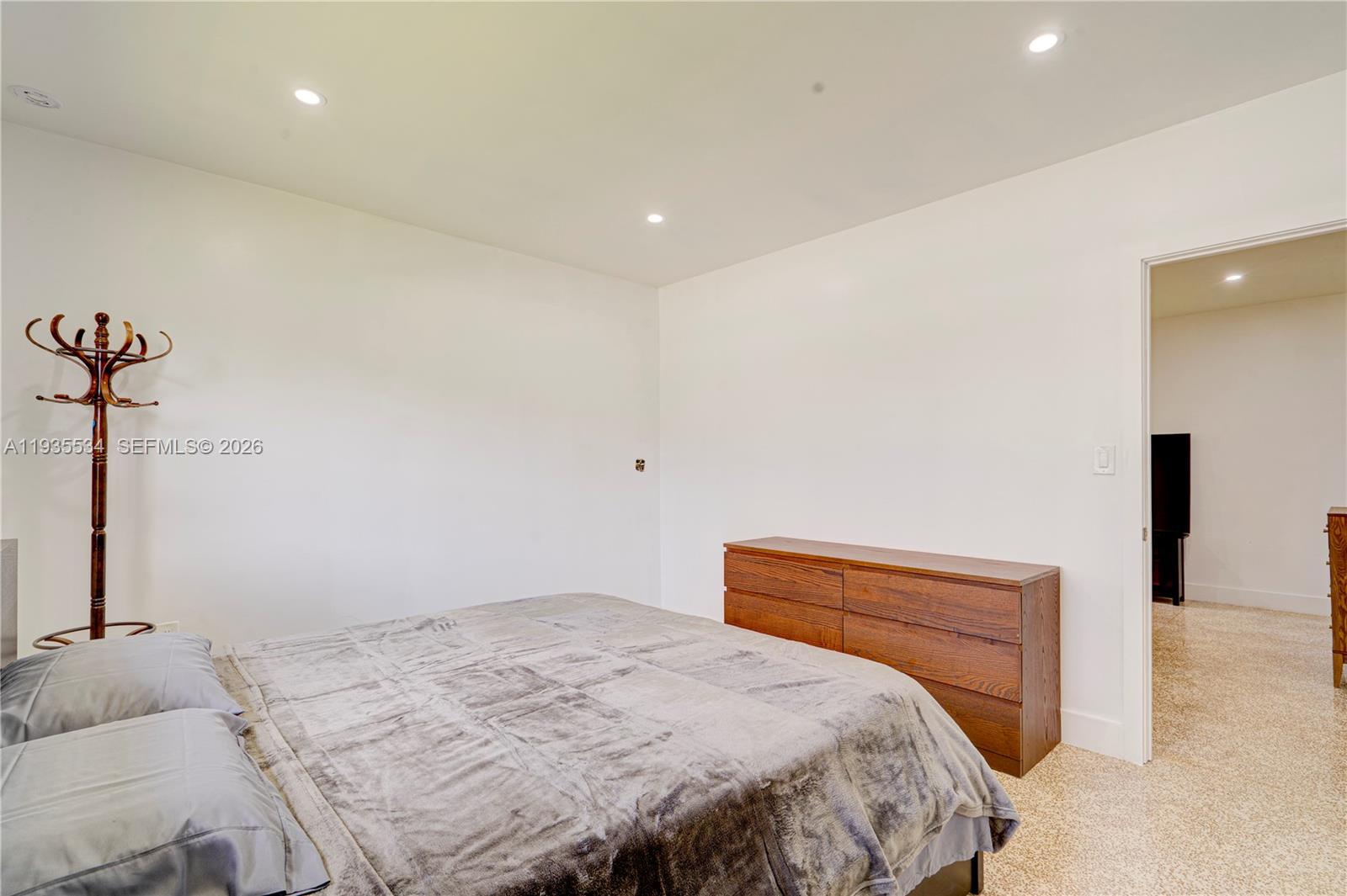 234 Ne 111th St 1 Property Photo 12