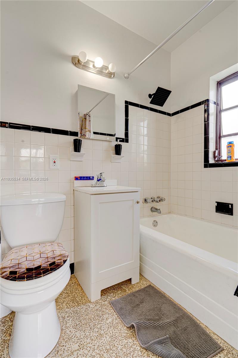 234 Ne 111th St 1 Property Photo 13