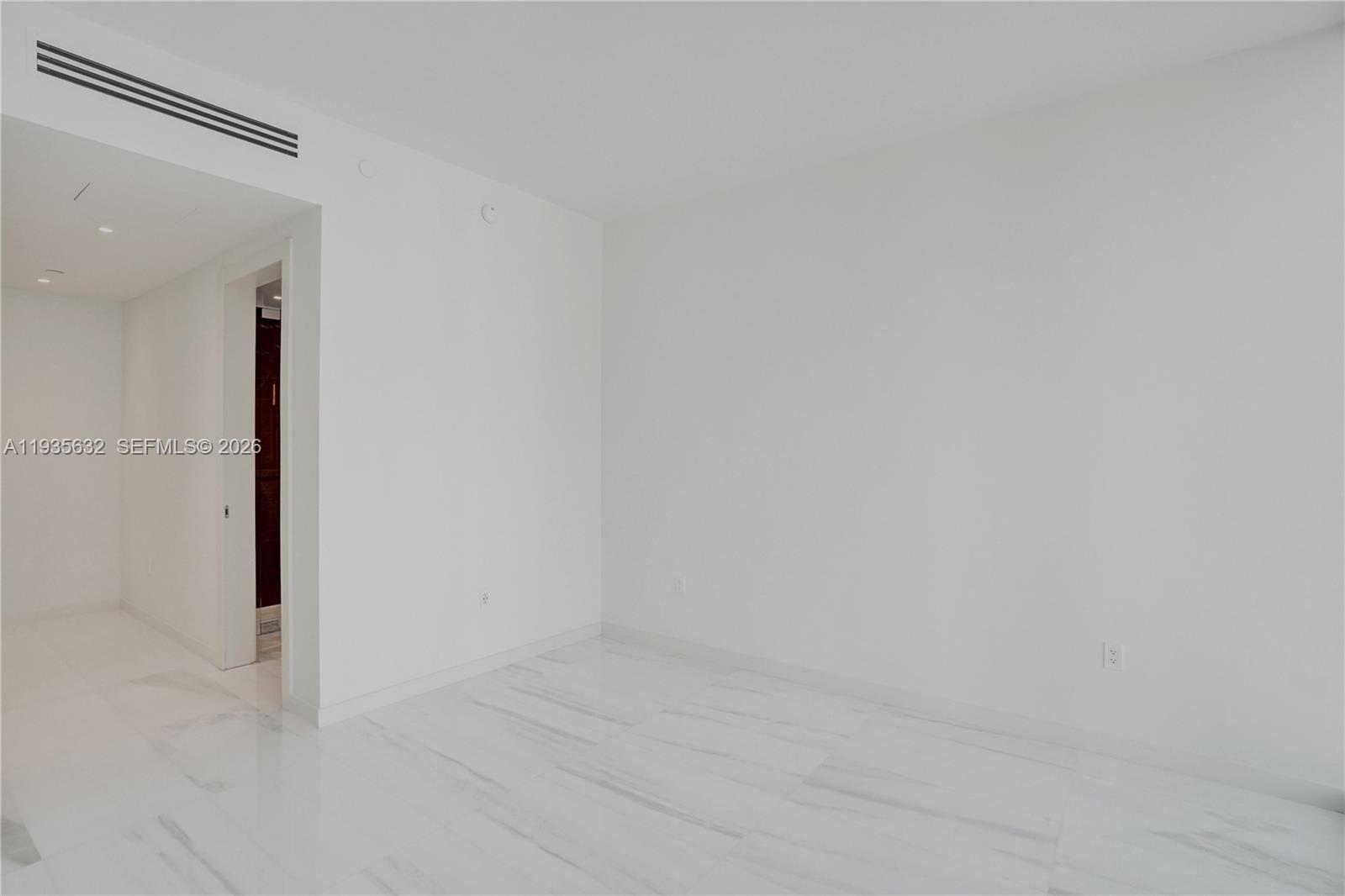 300 Biscayne Blvd Way 3704c Property Photo 27