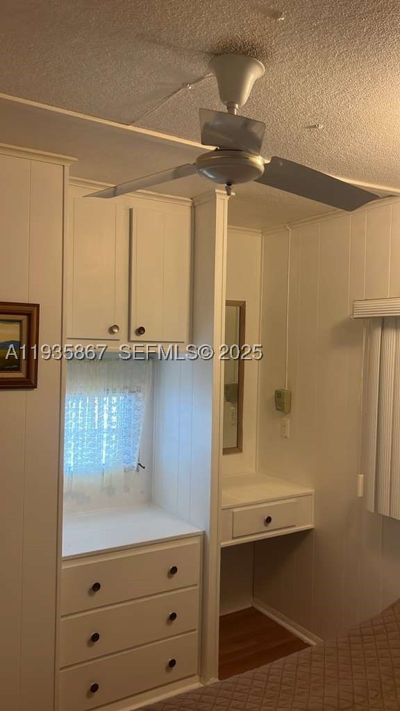 1911 Sw 87th Ave Property Photo 9