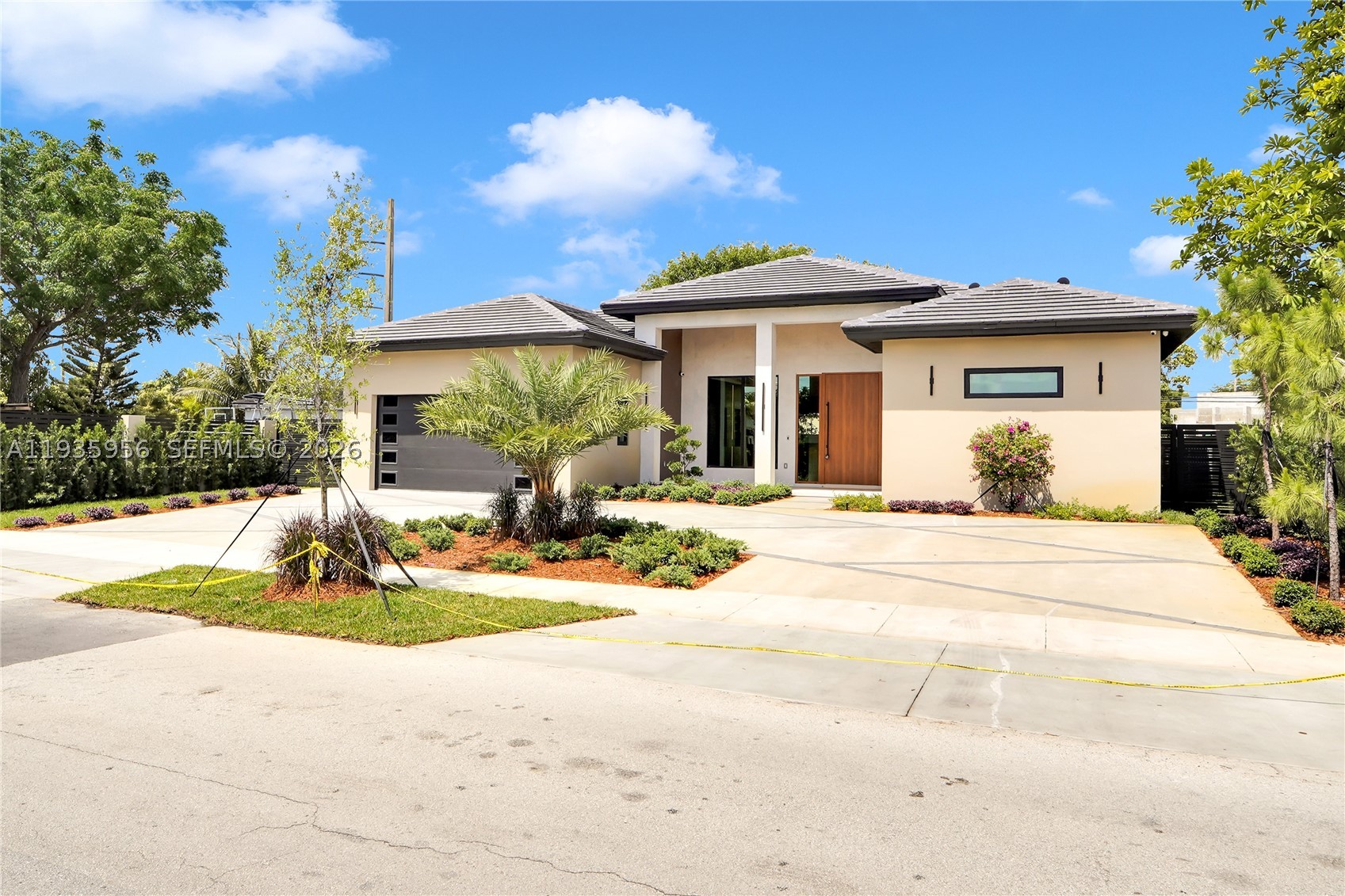 1130 Sw 86th Ct Property Photo 5