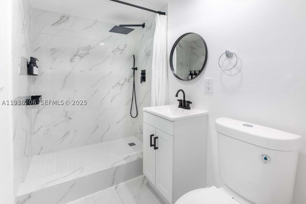 1220 N Andrews Ave Property Photo 10